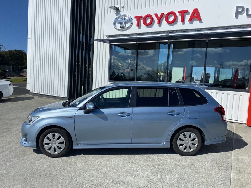 2014 Toyota Corolla Fielder 1.5 Hybrid G Aero T... image 2