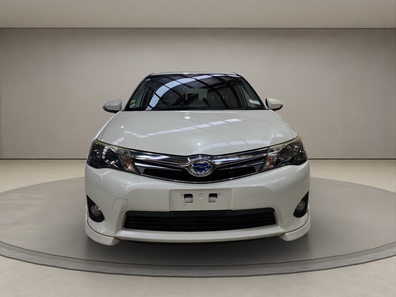 2014 Toyota Corolla Fielder 1.5L Hybrid G 2WD S... image 3