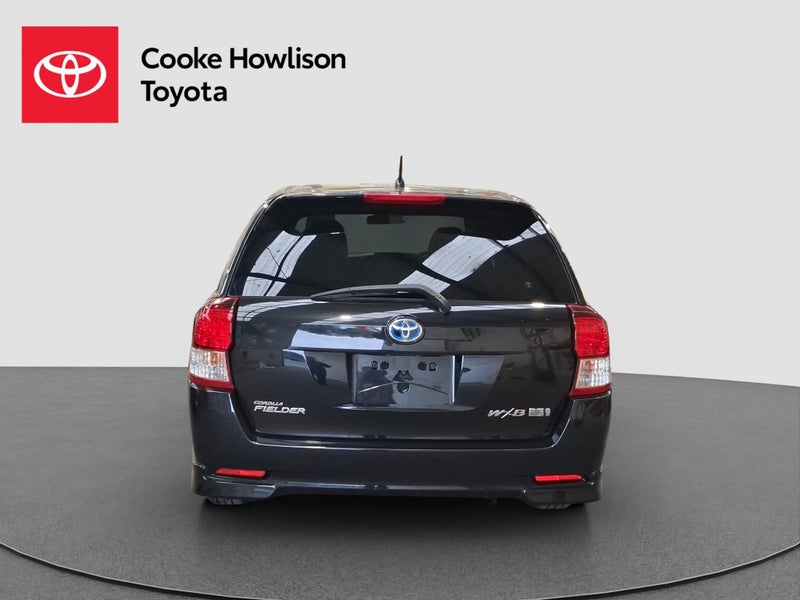 2014 Toyota Corolla Fielder Hybrid G 1.5L image 5