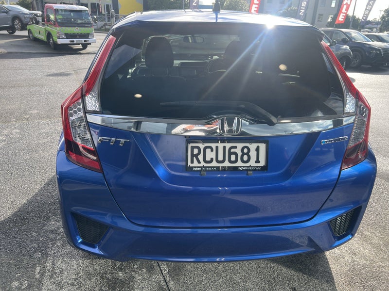 2015 Honda Fit HYBRID image 5