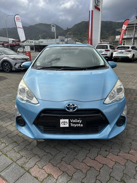 2015 Toyota Aqua 1.5 Hybrid G 5 Dr Hatch CVT 2WD - image 2