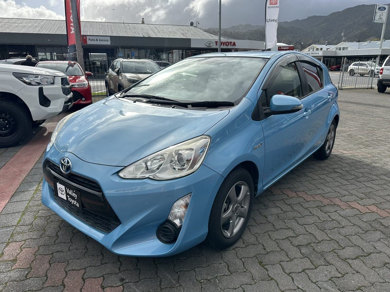 2015 Toyota Aqua 1.5 Hybrid G 5 Dr Hatch CVT 2WD - image 3