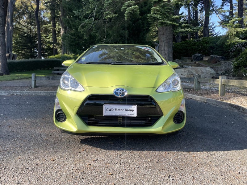 2015 Toyota Aqua 1.5 Hybrid S 5 Dr Hatch CVT 2WD image 2