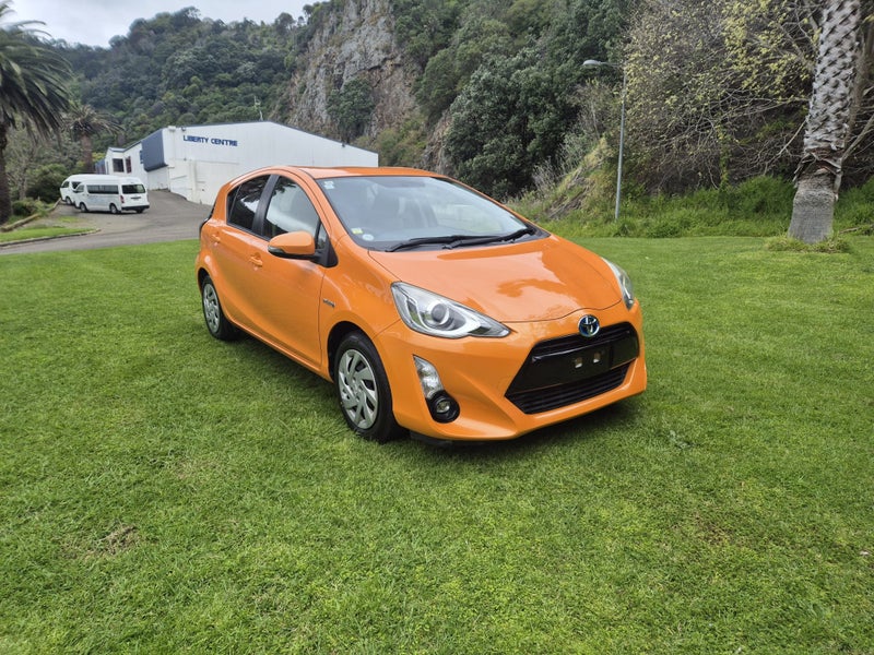 2015 Toyota Aqua 1.5 Hybrid S image 3