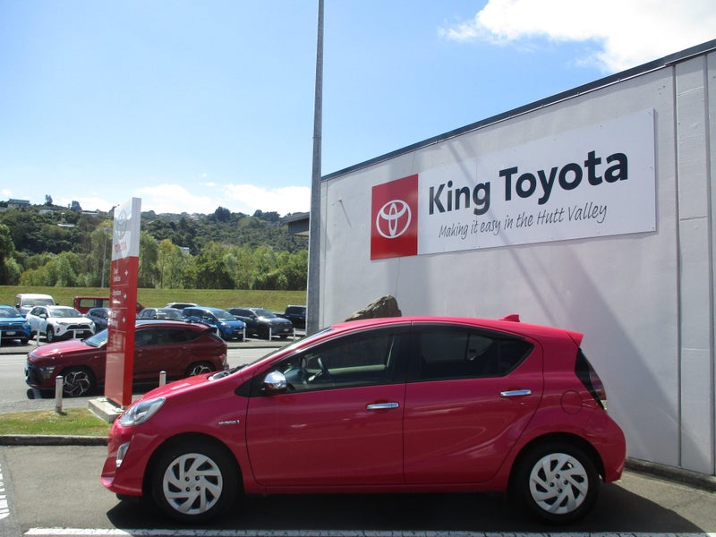 2015 Toyota Aqua 1.5 Hybrid S + Warranty* image 2