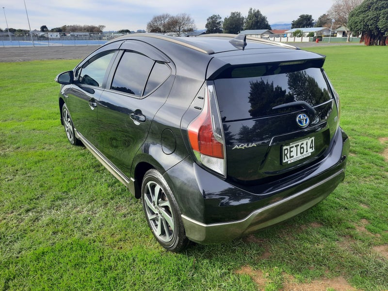 2015 Toyota Aqua 1.5 Hybrid X Urban Hatch - Cer... image 4