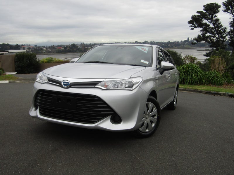 2015 Toyota Corolla Fielder 1.5 Hybrid G Wagon image 3
