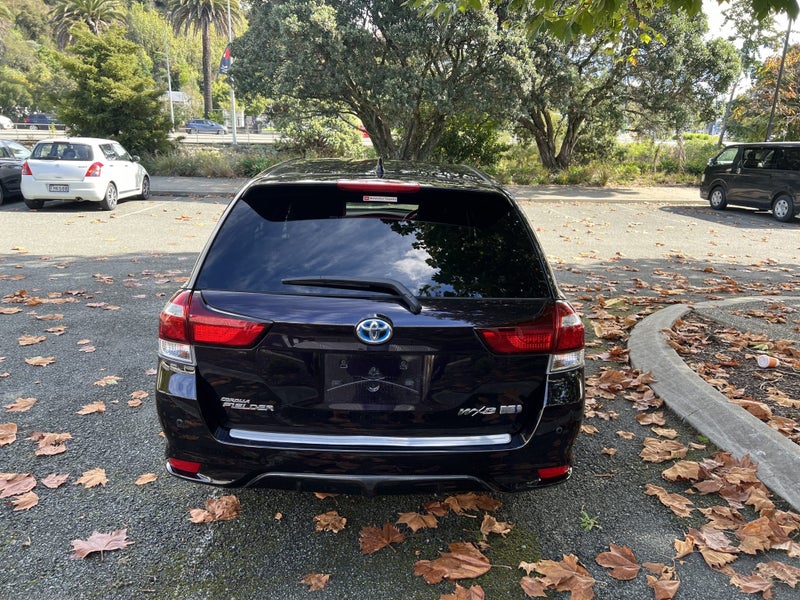2015 Toyota Corolla Fielder 1.5 Hybrid Wagon image 5