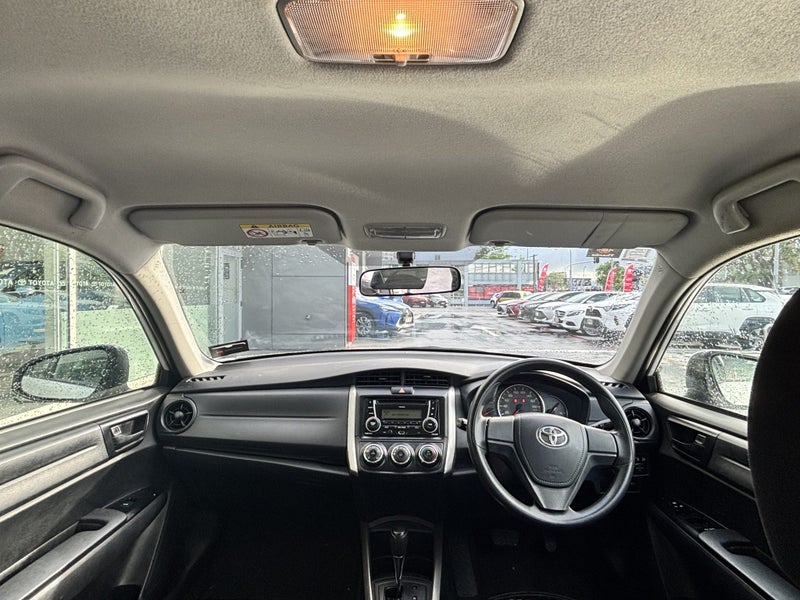 2015 Toyota Corolla GX FWD 1.5 PETREOL SPACIOUS... image 2