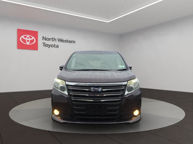 2015 Toyota Noah 1.8L Hybrid G 2WD Wagon image 3