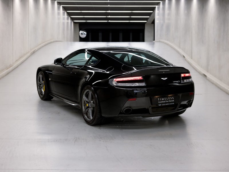 2016 Aston Martin Vantage V8 Vantage S image 2