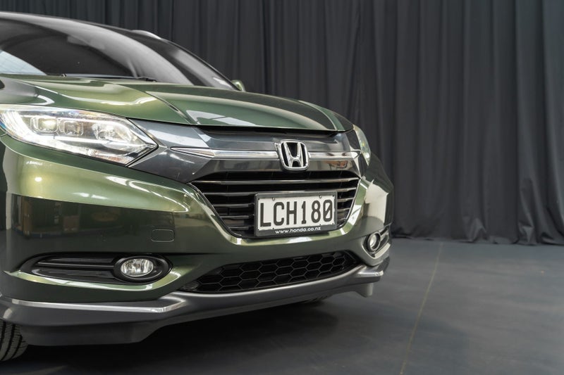 2016 Honda HR-V AWD Automatic image 3