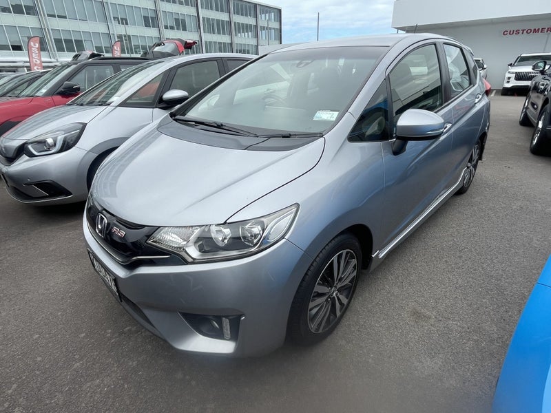 2016 Honda Jazz RS image 3