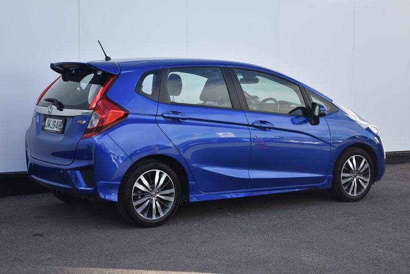2016 Honda Jazz RS image 4