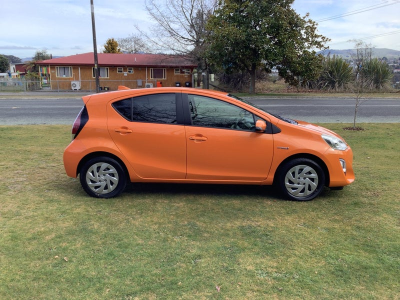 2016 Toyota Aqua 1.5 Hybrid Electric Vehicle S... image 4