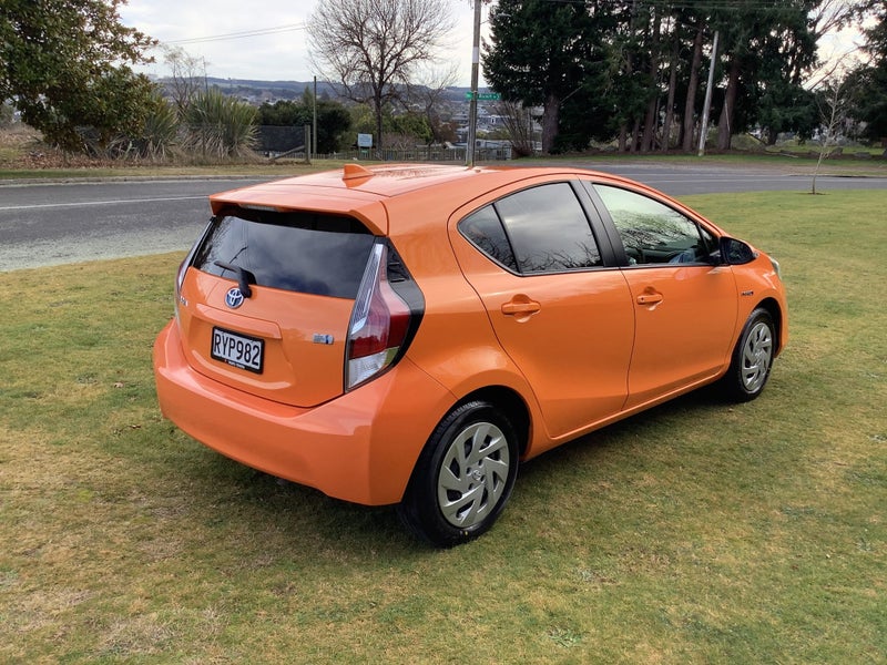 2016 Toyota Aqua 1.5 Hybrid Electric Vehicle S... image 5