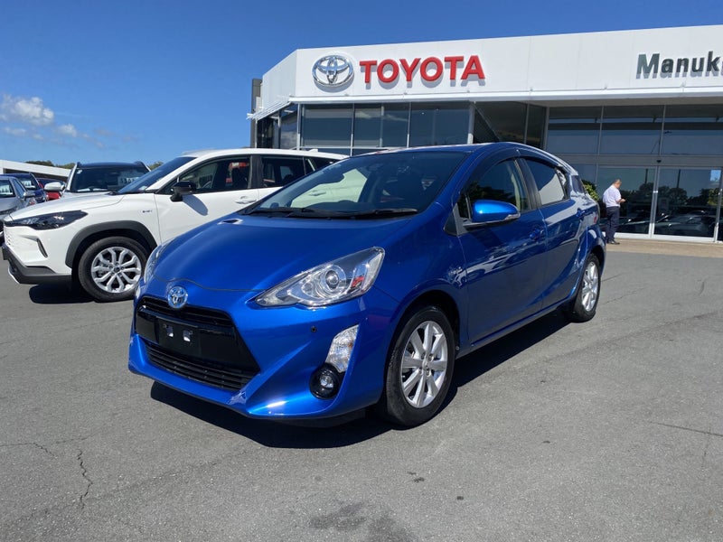 2016 Toyota Aqua 1.5 Hybrid G Soft Leather Hatch image 5