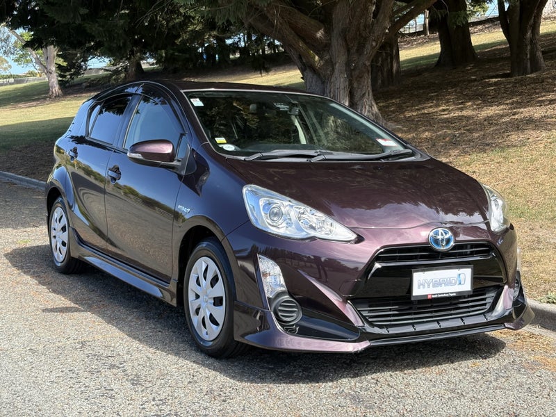 2016 Toyota Aqua 1.5 Hybrid G Soft Leather Sele... image 2