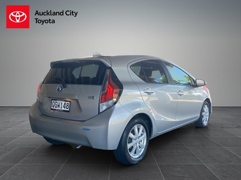 2016 Toyota Aqua 1.5 Hybrid G Soft Leather Sele... image 3