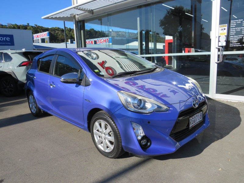 2016 Toyota Aqua 1.5 Hybrid G Soft Leather Sele... image 2