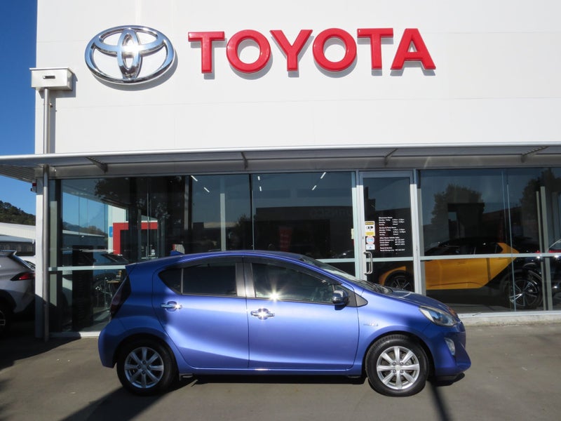2016 Toyota Aqua 1.5 Hybrid G Soft Leather Sele... image 4