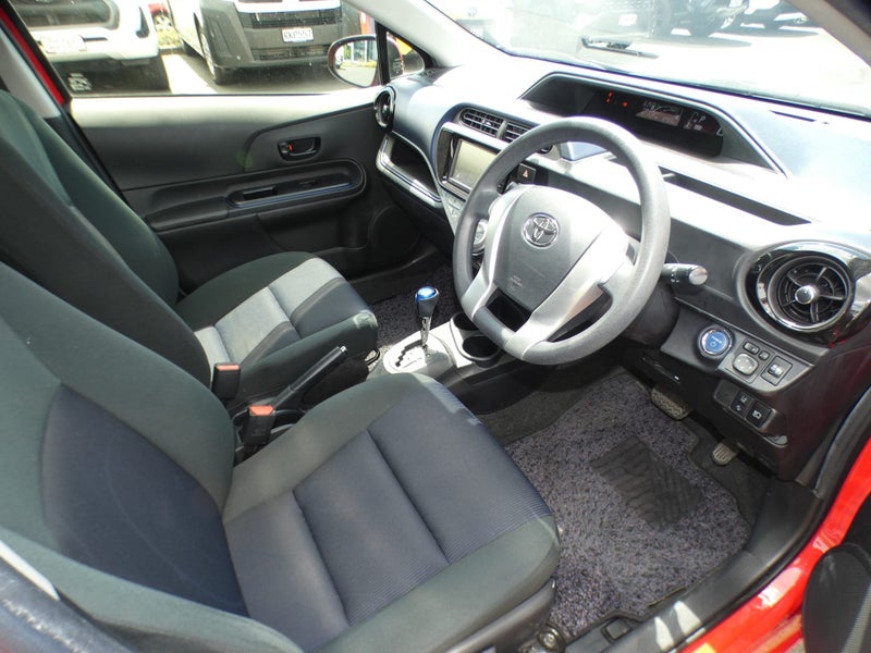 2016 Toyota Aqua 1.5 Hybrid S image 2