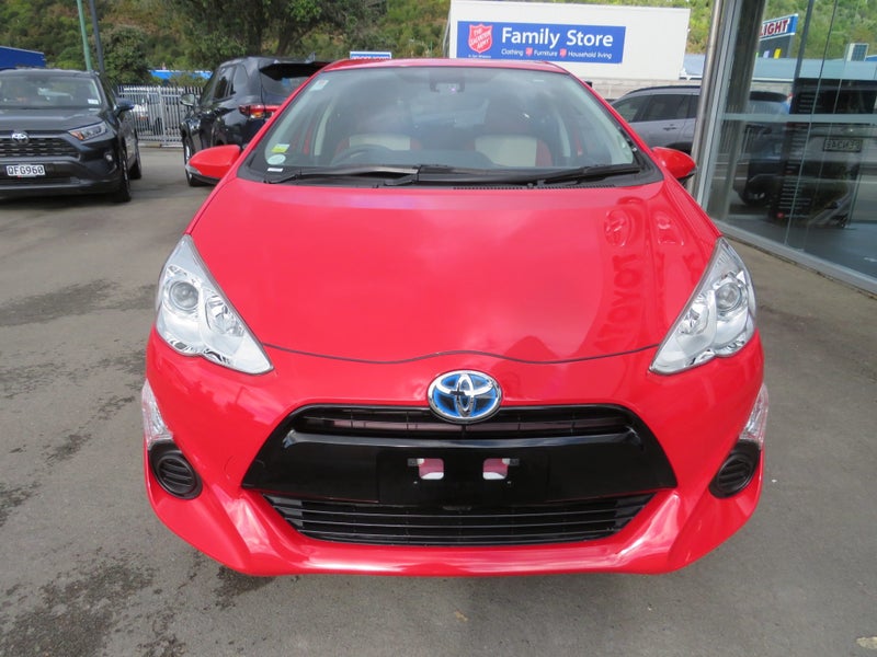 2016 Toyota Aqua 1.5 Hybrid S 5 Dr Hatch CVT 2WD image 3