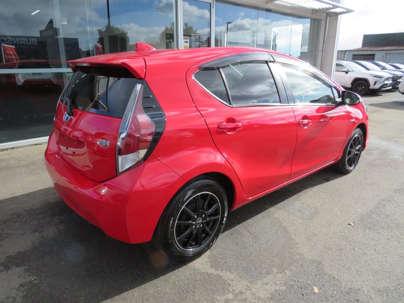 2016 Toyota Aqua 1.5 Hybrid S 5 Dr Hatch CVT 2WD image 5