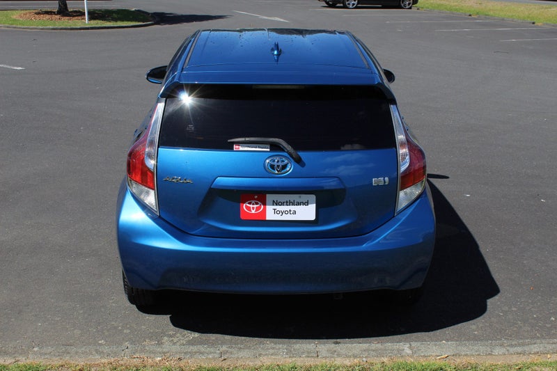 2016 Toyota Aqua 1.5 Hybrid S 5 Dr Hatch CVT 2WD image 3