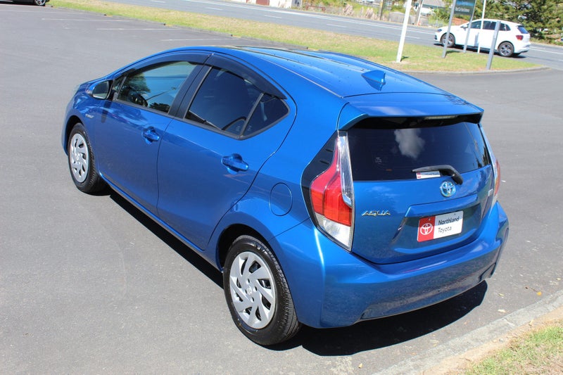 2016 Toyota Aqua 1.5 Hybrid S 5 Dr Hatch CVT 2WD image 4