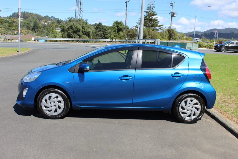 2016 Toyota Aqua 1.5 Hybrid S 5 Dr Hatch CVT 2WD image 5