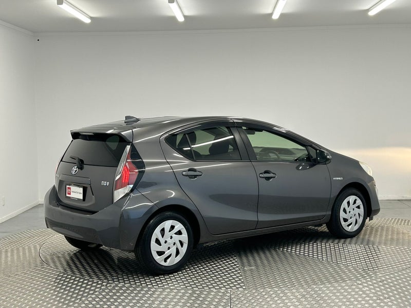 2016 Toyota Aqua 1.5 Hybrid S image 3