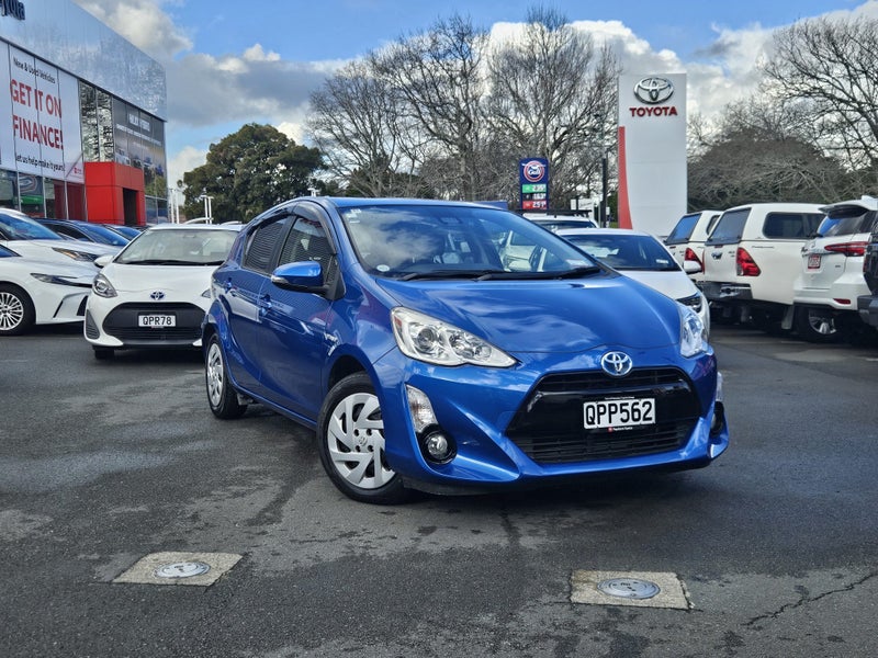 2016 Toyota Aqua 1.5 Hybrid S image 4