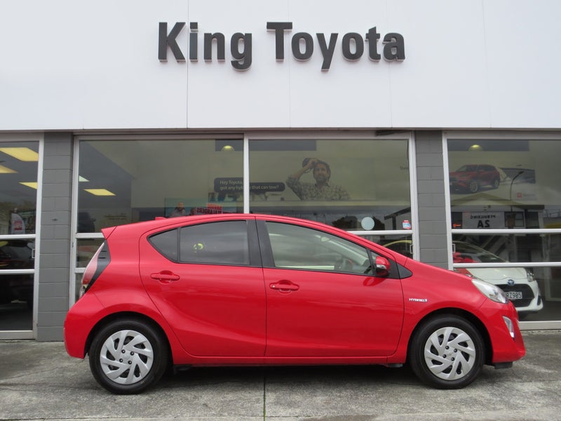 2016 Toyota Aqua 1.5 Hybrid S Hatch 6.95% Finan... image 3