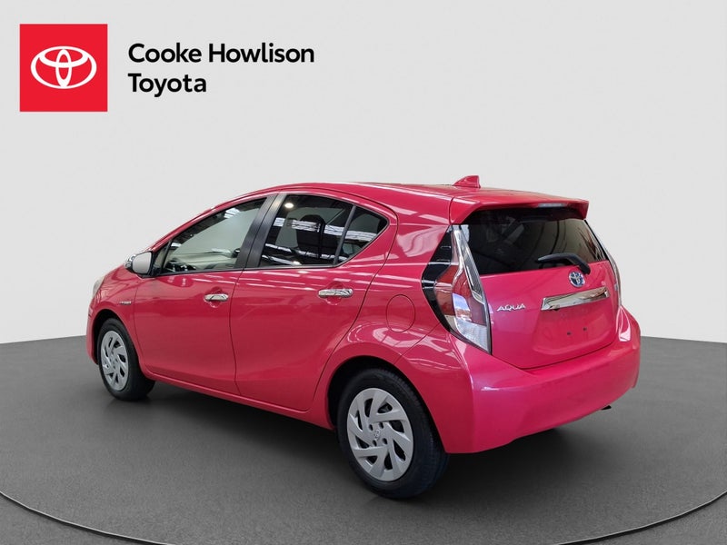 2016 Toyota Aqua 1.5L Hybrid image 4
