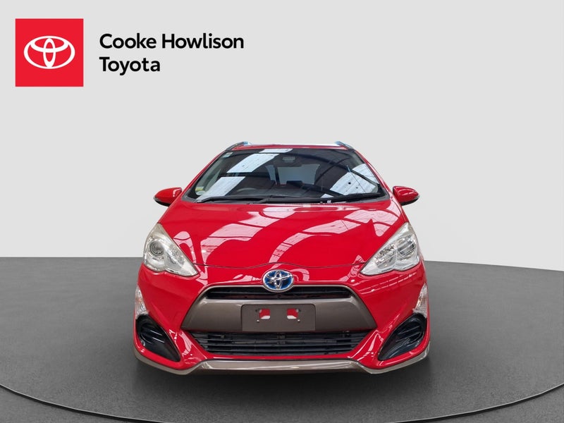 2016 Toyota Aqua 1.5L Hybrid image 2