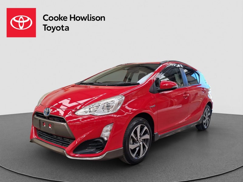 2016 Toyota Aqua 1.5L Hybrid image 3