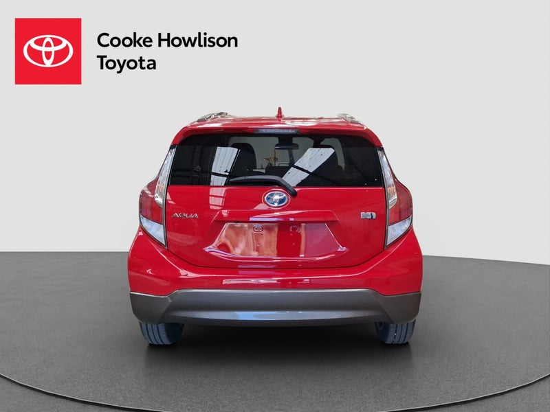 2016 Toyota Aqua 1.5L Hybrid image 5