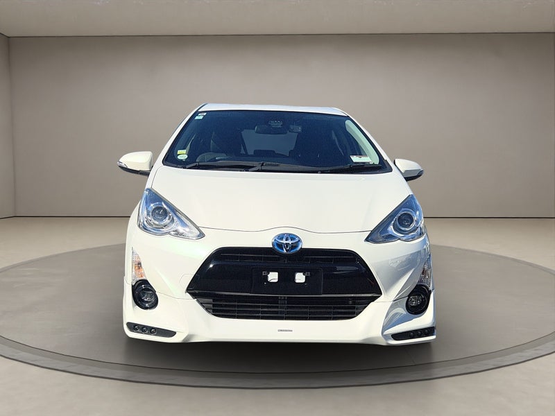 2016 Toyota Aqua 1.5L Hybrid G Soft Leather Hat... image 2