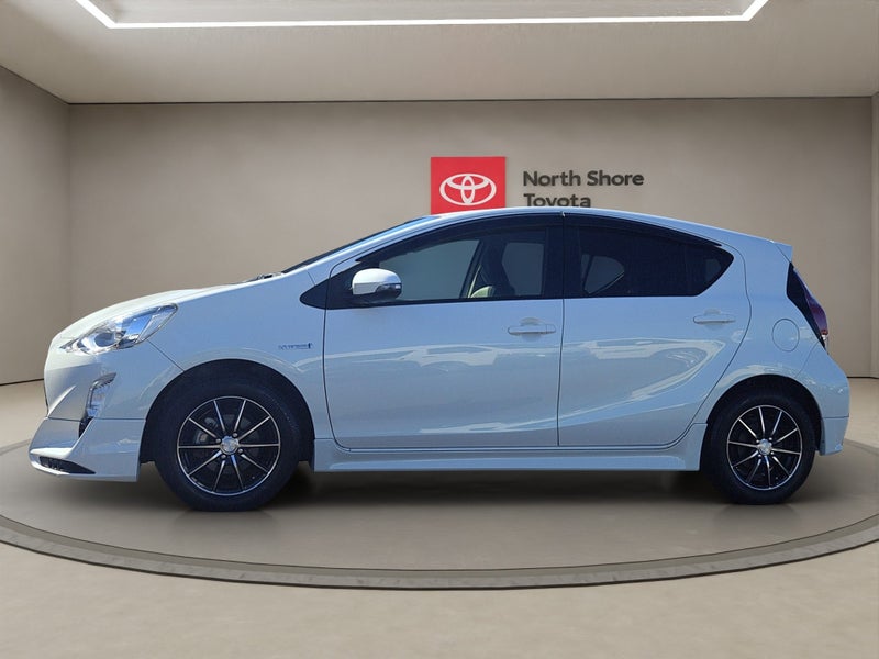 2016 Toyota Aqua 1.5L Hybrid G Soft Leather Hat... image 4