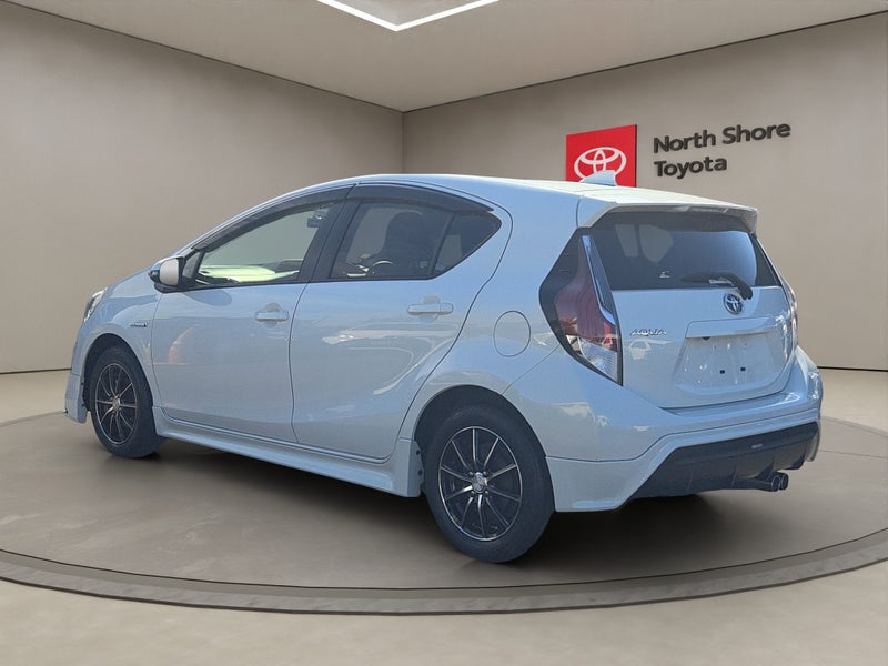 2016 Toyota Aqua 1.5L Hybrid G Soft Leather Hat... image 5