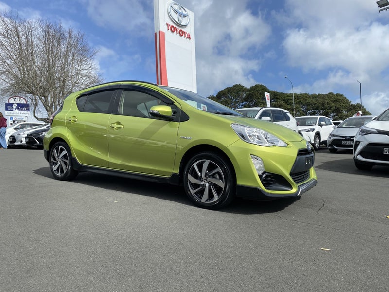 2016 Toyota Aqua 1.5P Hybrid X Urban Hatch image 1