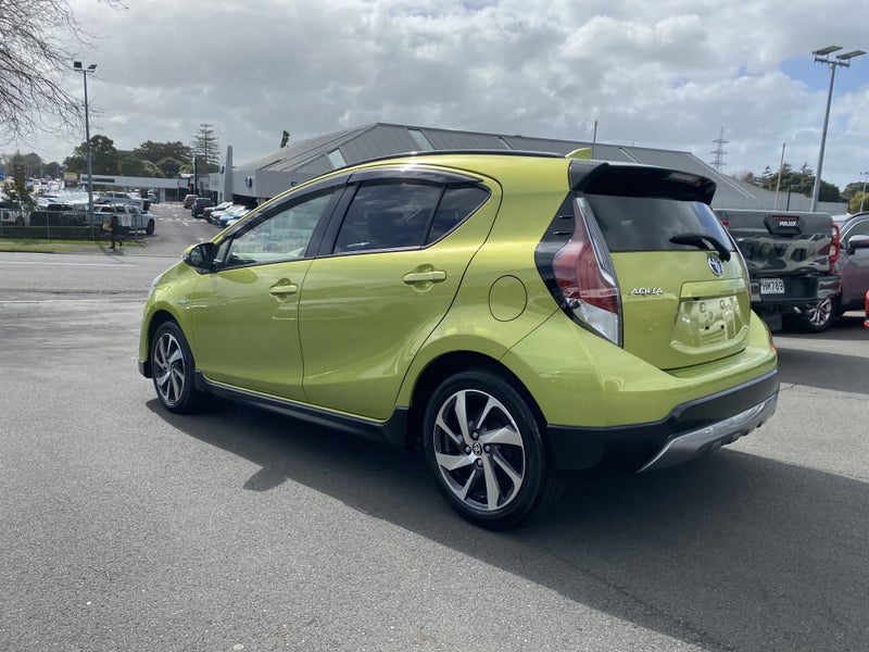 2016 Toyota Aqua 1.5P Hybrid X Urban Hatch image 5