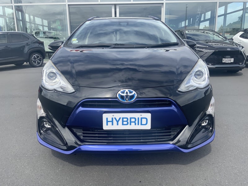 2016 Toyota Aqua Certified !! image 3