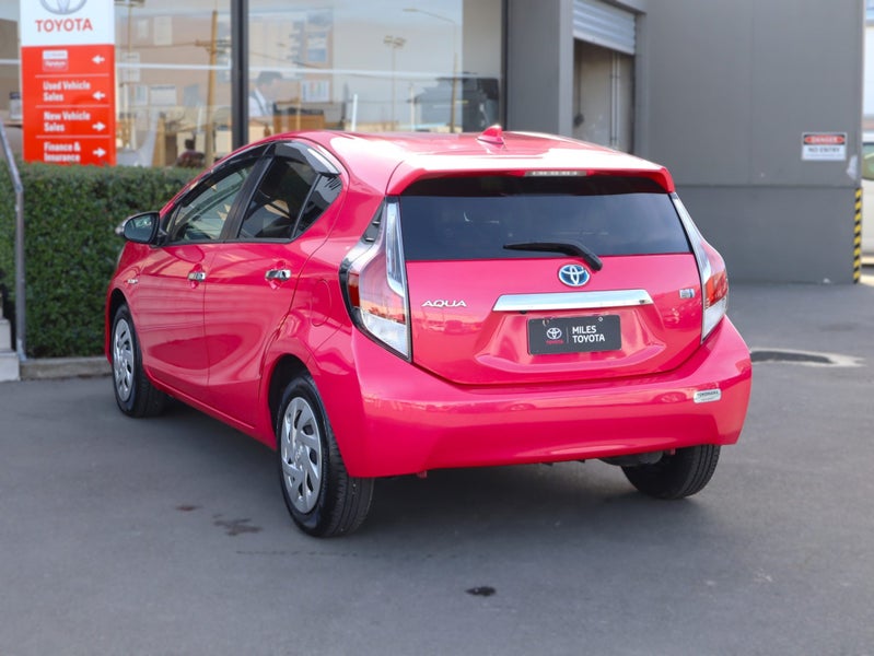 2016 Toyota Aqua HYBRID G, Push Start image 5