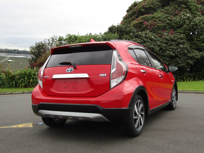 2016 Toyota Aqua X Urban 1.5P Hybrid image 3