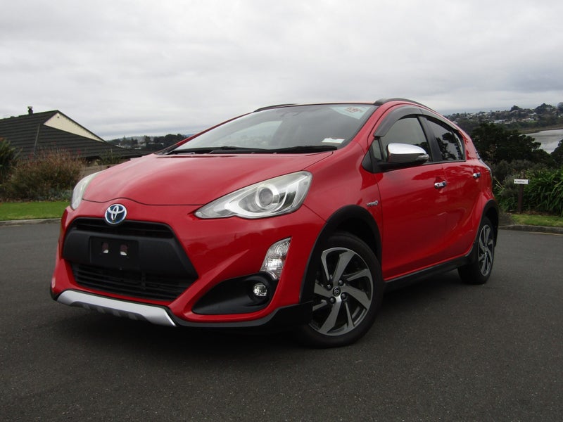 2016 Toyota Aqua X Urban 1.5P Hybrid image 4