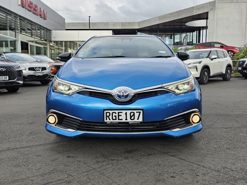 2016 Toyota Auris HYBRID ZR image 3
