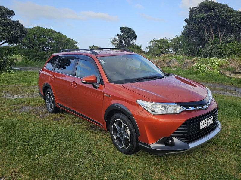 2016 Toyota Corolla Fielder 1.5 Hybrid G 5 Dr W... image 1