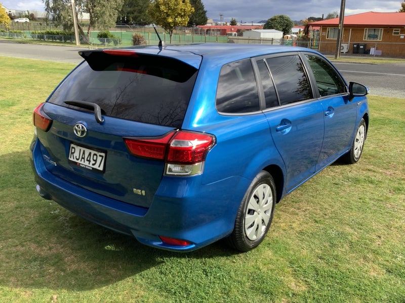 2016 Toyota Corolla Fielder 1.5 Hybrid G Wagon image 4
